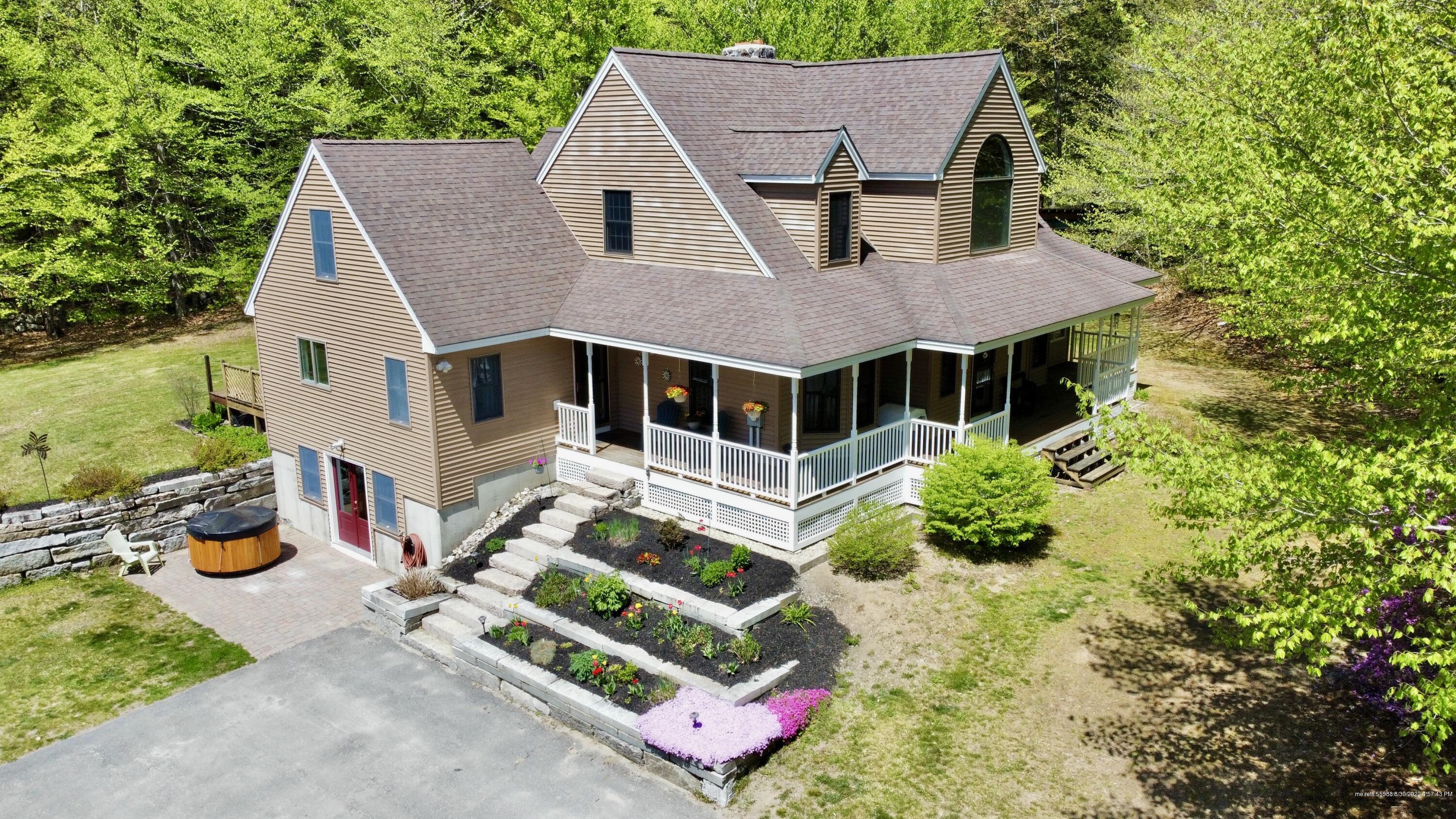 10 Moonlight Drive Raymond ME 04071