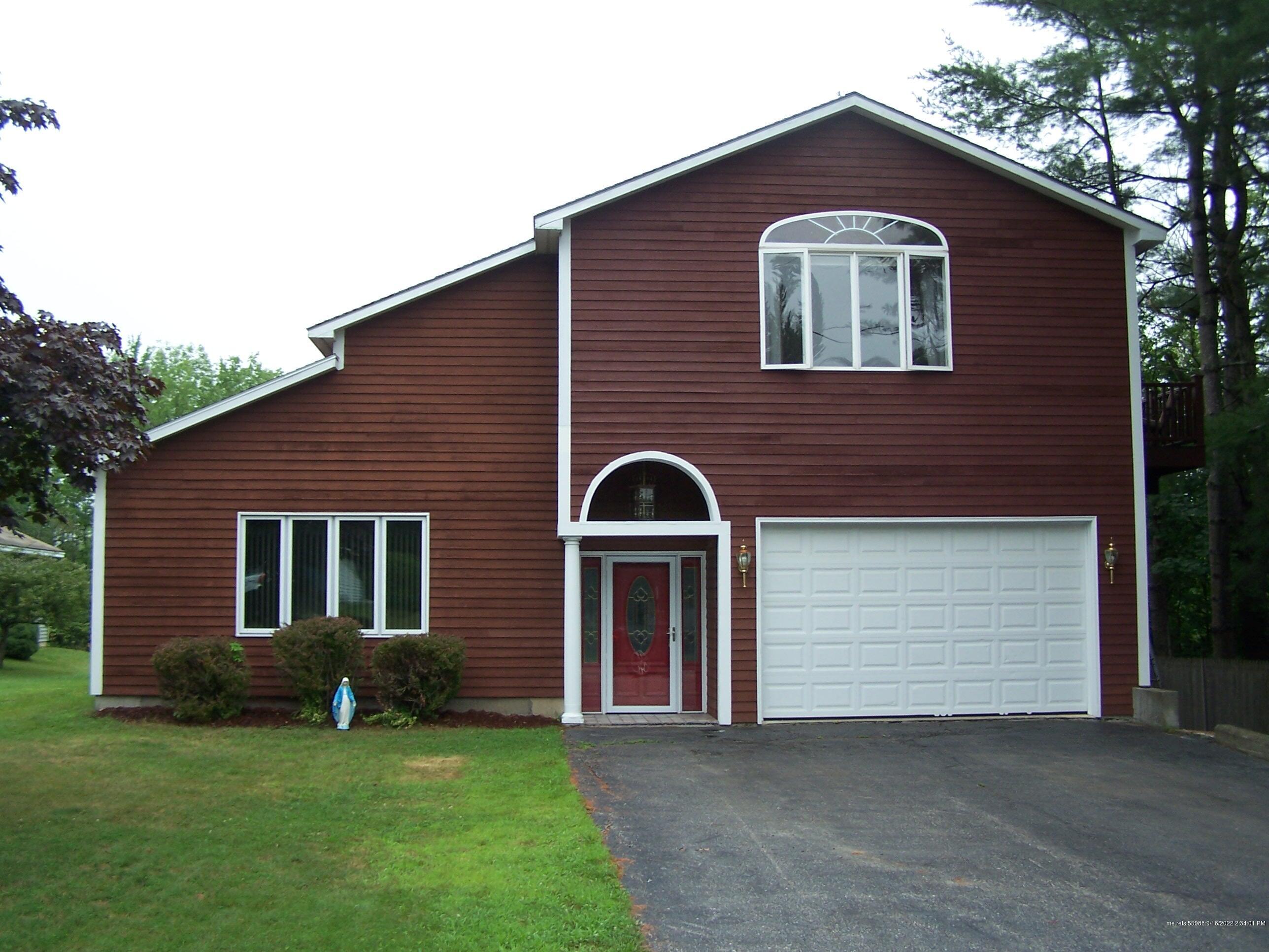 23 Orchard Circle Lewiston ME 04240