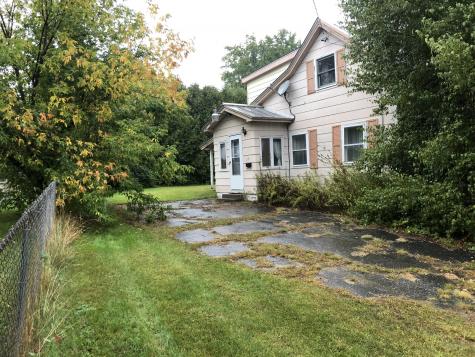 15 Maple Street Street Fairfield ME 04937