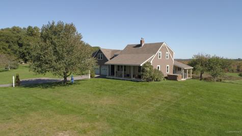 9 Apple Grove Topsham ME 04086