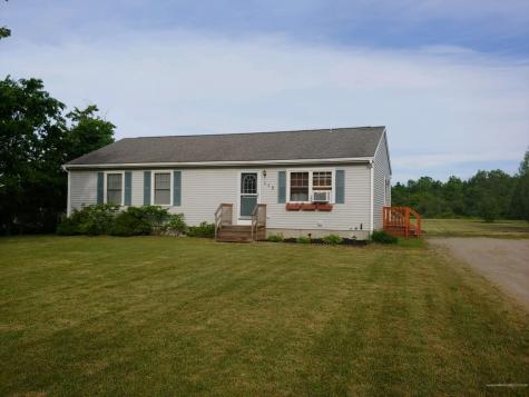 112 Lincoln Street Richmond ME 04357