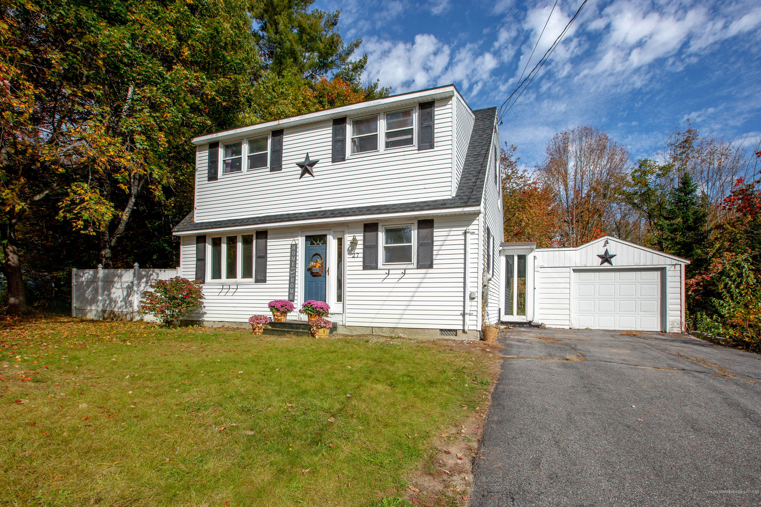 27 Charles Street Winthrop ME 04364