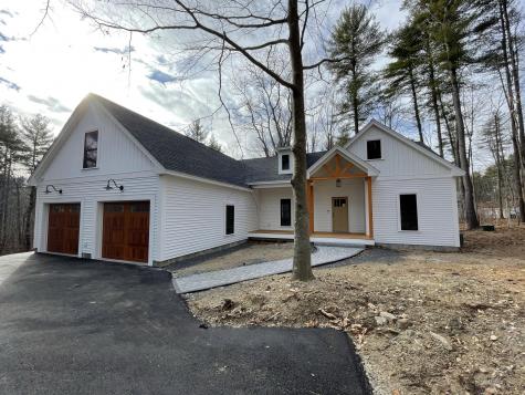 2 Applewood Way Kittery ME 03904
