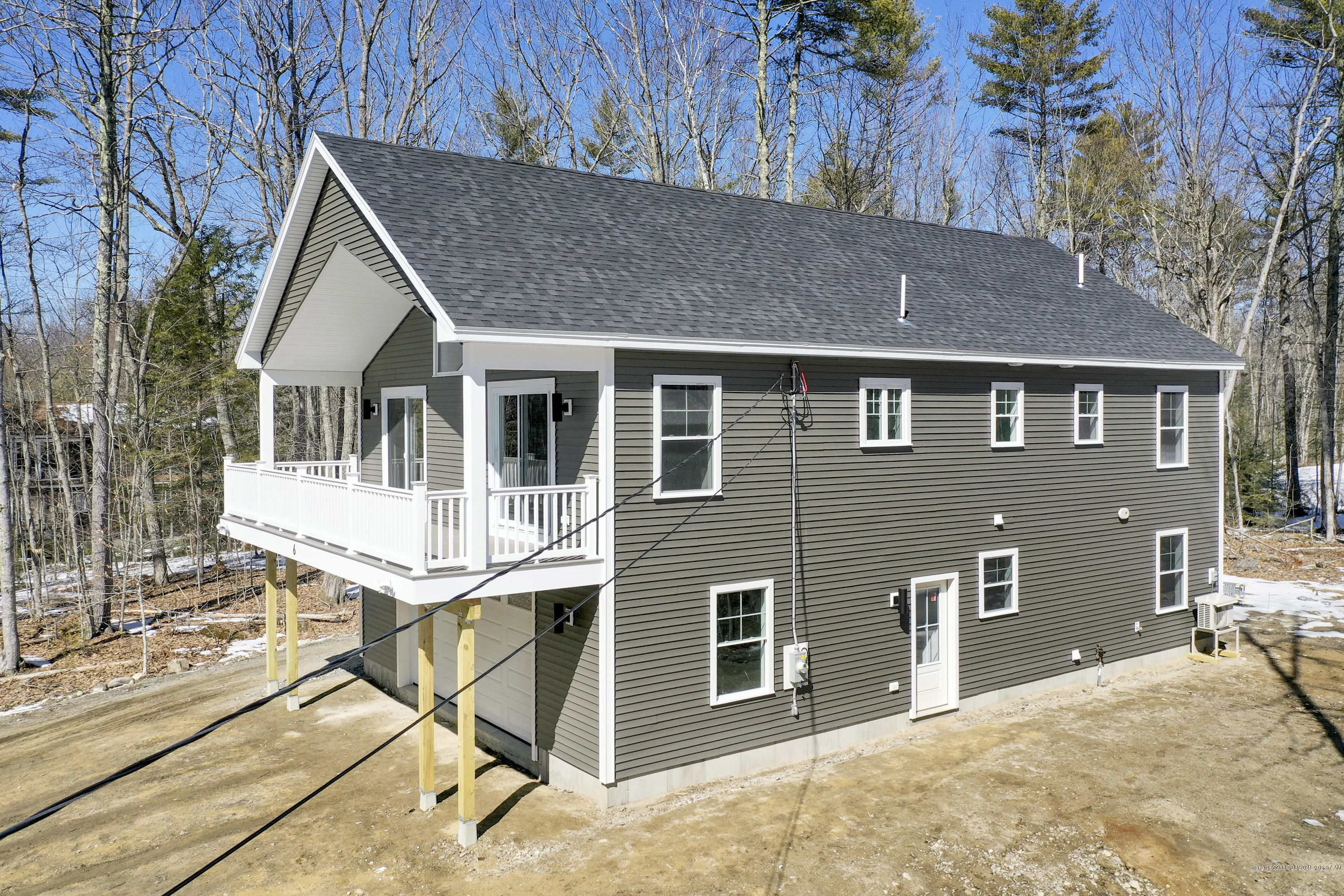 6 Shore Road Raymond ME 04071