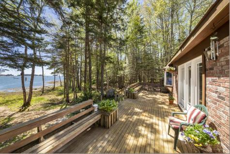 162 Scraggle Point Road Saint George ME 04859