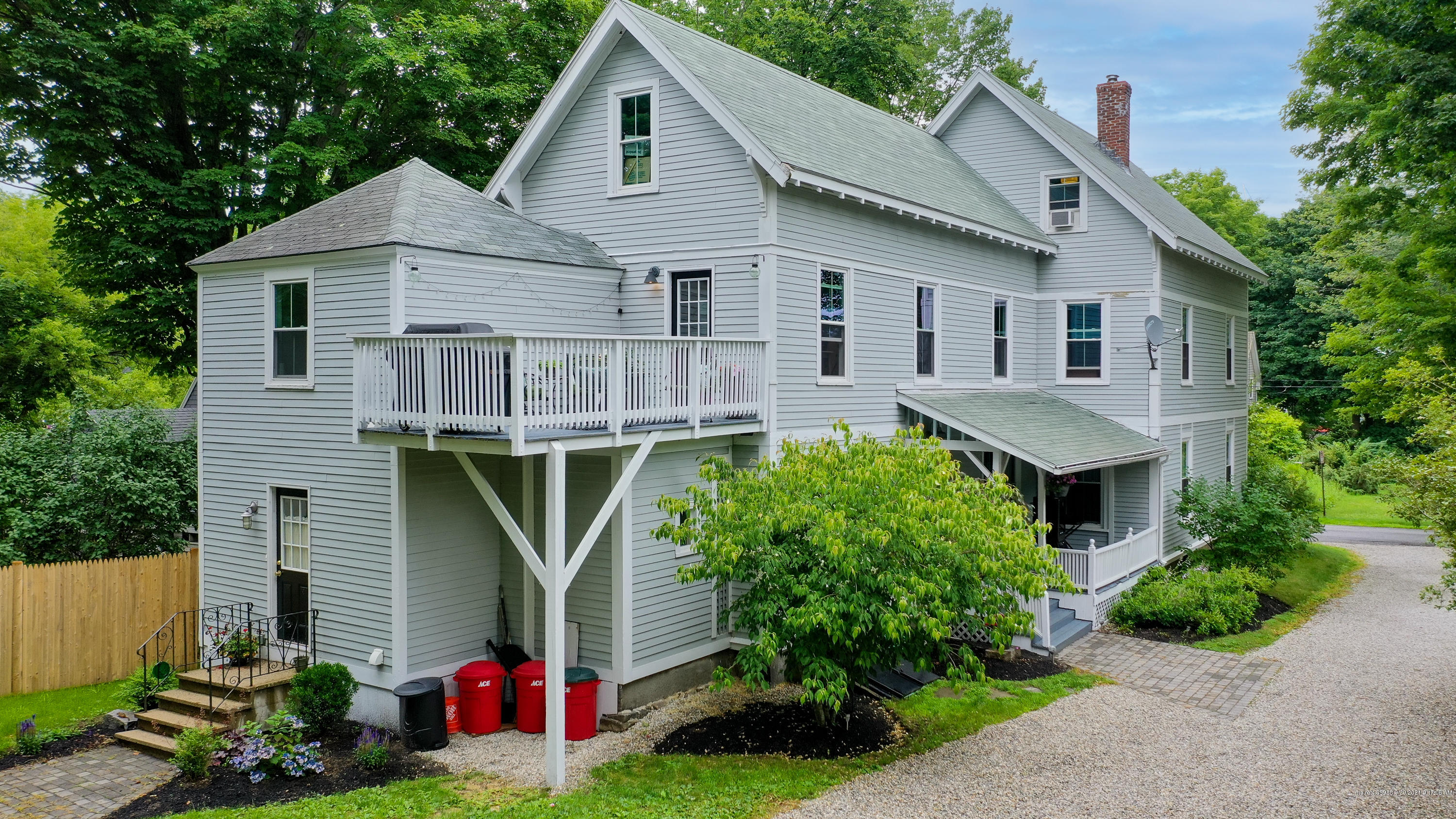 27 Center Street Yarmouth ME 04096