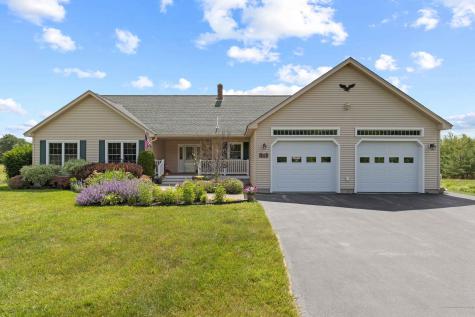 108 Fox Run Lane Winthrop ME 04364