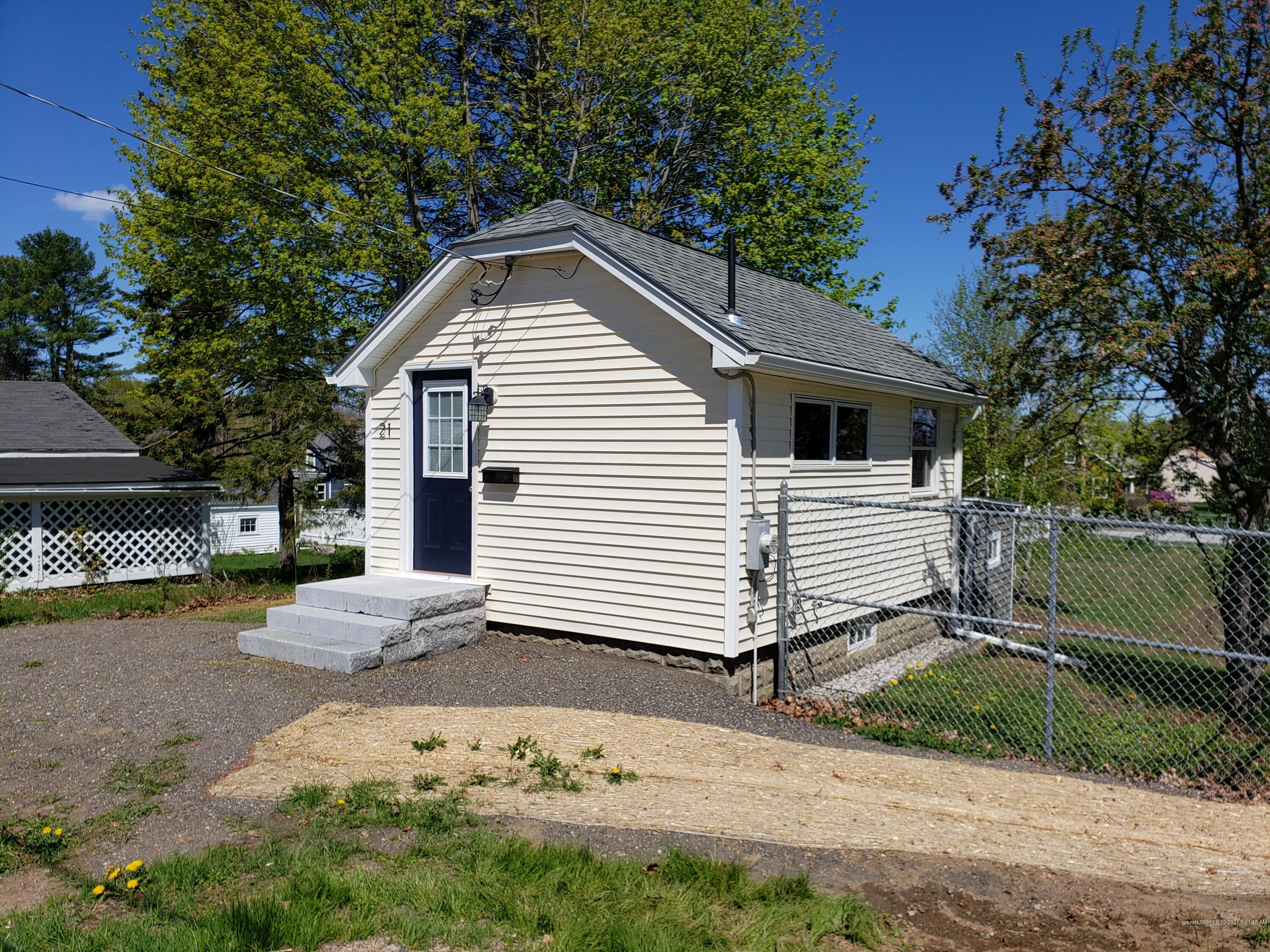 21 Enfield Street Auburn ME 04210