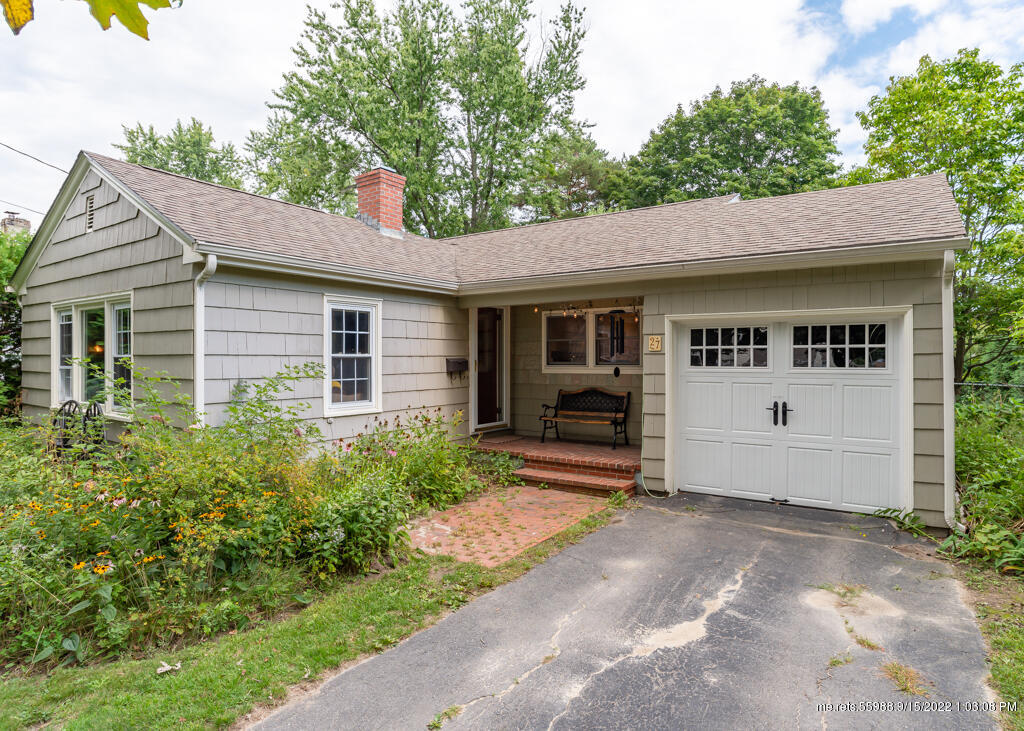 27 Raymond Road Portland ME 04102