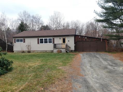 13 Chamberlain Street Skowhegan ME 04976