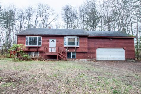 14 Dundee Circle Buxton ME 04093