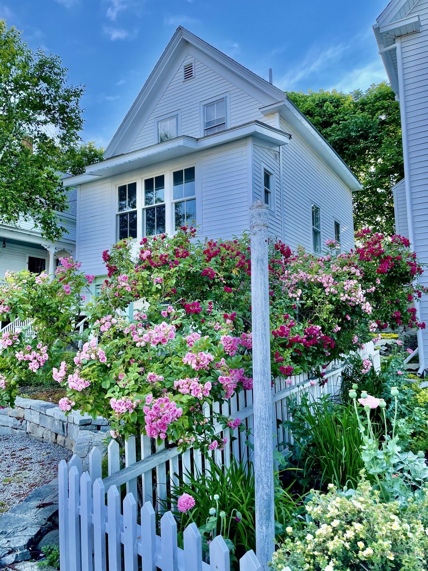 16 Clam Shell Alley Vinalhaven ME 04863