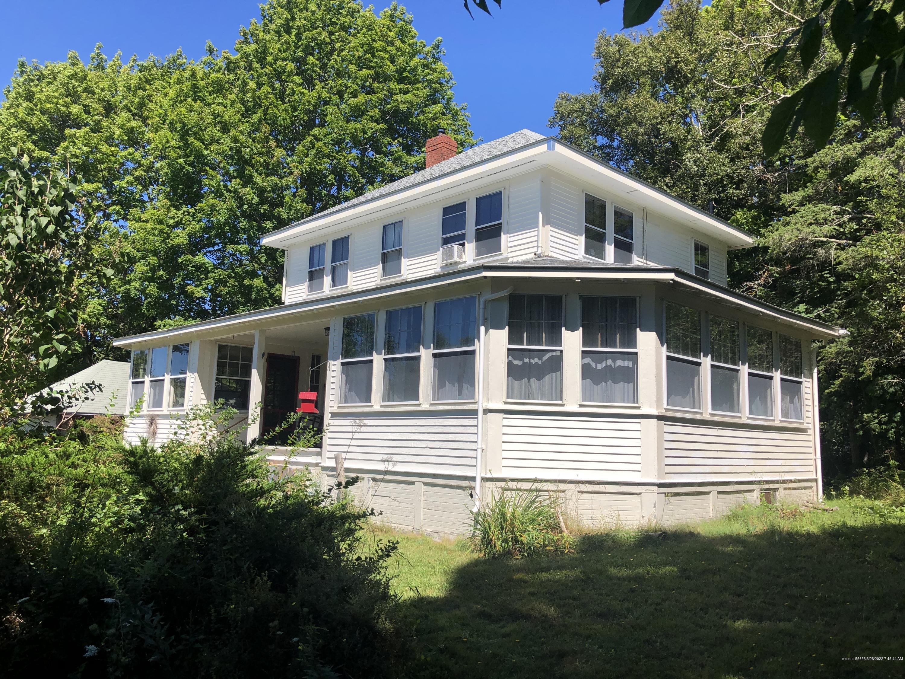 10 Inn Lane Brooklin ME 04616