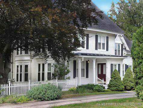 50 Dresden Avenue Gardiner ME 04345
